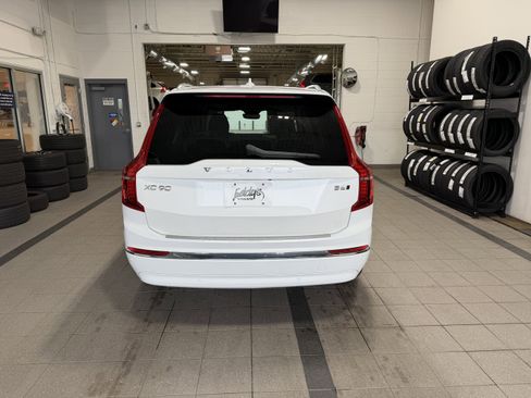 Used 2023 Volvo XC90 B6 Ultimate w/ Lounge Package AWD/4WD image 6