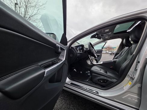Used 2015 Volvo V60 T5 Premier image 53