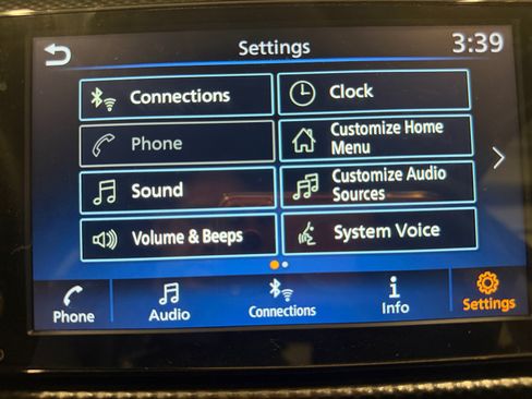 Used 2023 Nissan Kicks SV FWD image 33