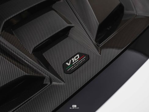 Used 2024 Lamborghini Huracan Tecnica image 10