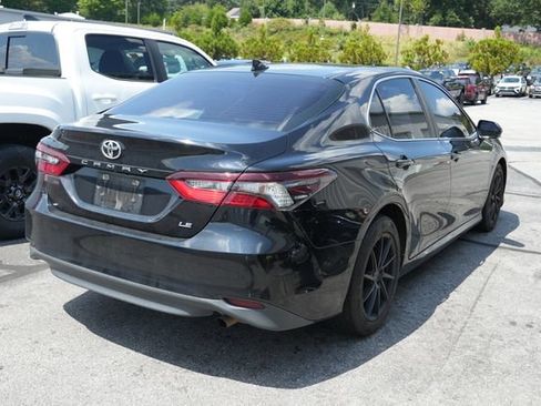 Used 2021 Toyota Camry LE FWD image 11