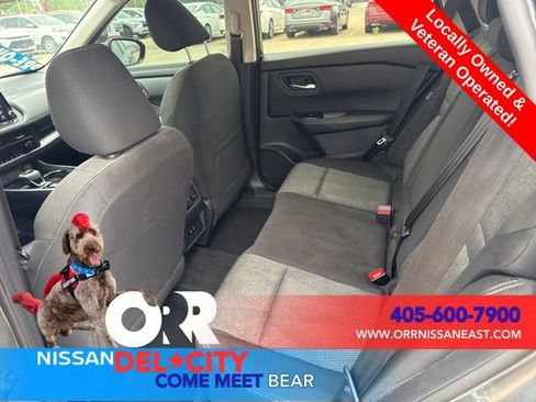 Used 2024 Nissan Rogue SV FWD image 10