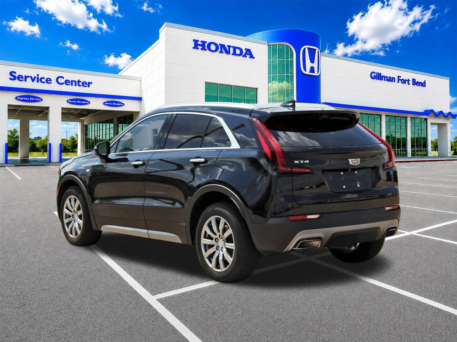 Used 2022 Cadillac XT4 Premium Luxury w/ Enhanced Visibility Package FWD image 5