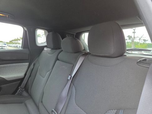 Used 2025 Jeep Compass Sport AWD/4WD image 21