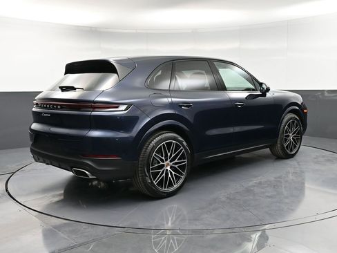 New 2026 Porsche Cayenne AWD/4WD image 8