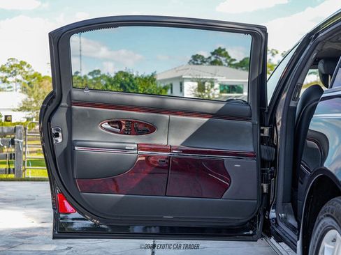 Used 2009 Maybach 62 image 83