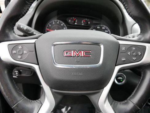 Used 2018 GMC Terrain SLE image 17