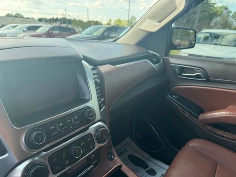 Used 2015 Chevrolet Suburban LTZ image 16