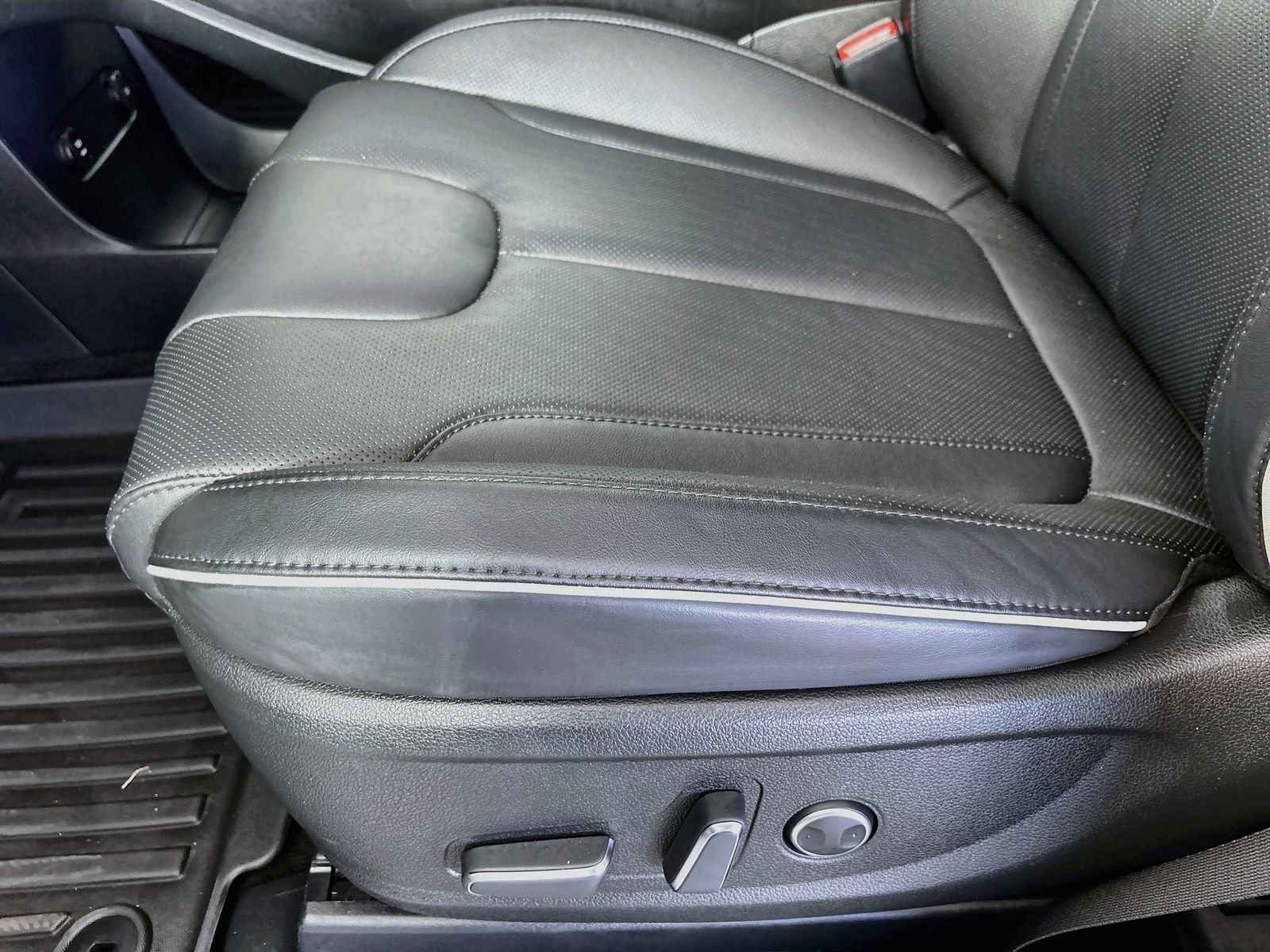 Used 2025 Hyundai Palisade SEL FWD image 20