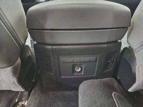 Used 2017 RAM 2500 Big Horn w/ Sport Appearance Group AWD/4WD image 26