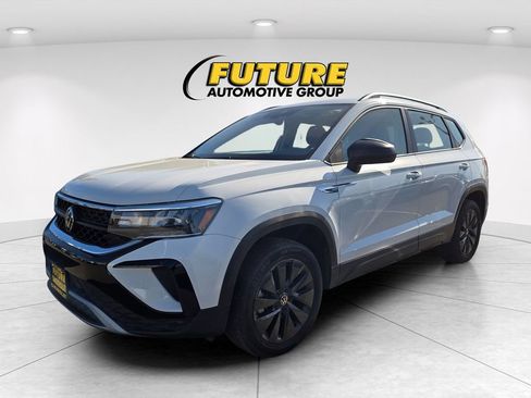Used 2024 Volkswagen Taos S FWD image 3