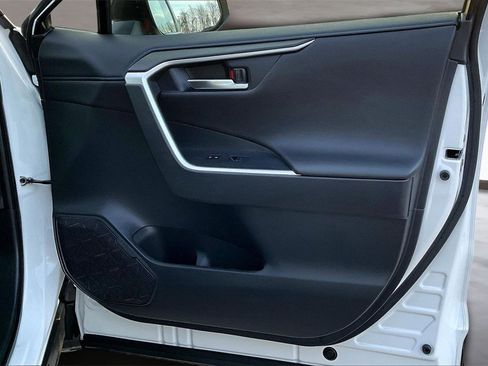 Used 2022 Toyota RAV4 XSE image 27