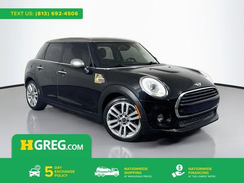 Used 2017 MINI Cooper 4-Door Hardtop FWD image 1