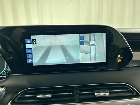 Used 2021 Hyundai Palisade Calligraphy image 15