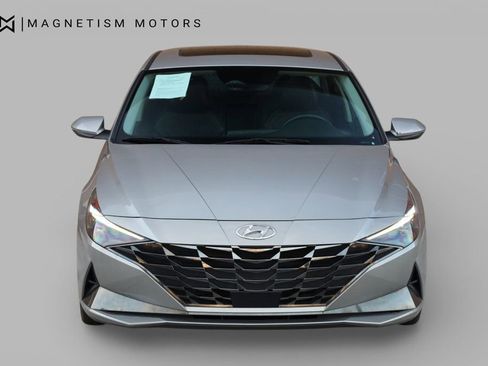 Used 2023 Hyundai Elantra Limited image 5