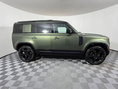New 2026 Land Rover Defender 110 X-Dynamic SE AWD/4WD image 8