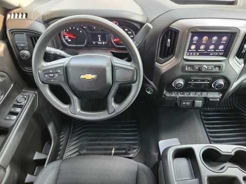 Used 2023 Chevrolet Silverado 1500 Custom image 28