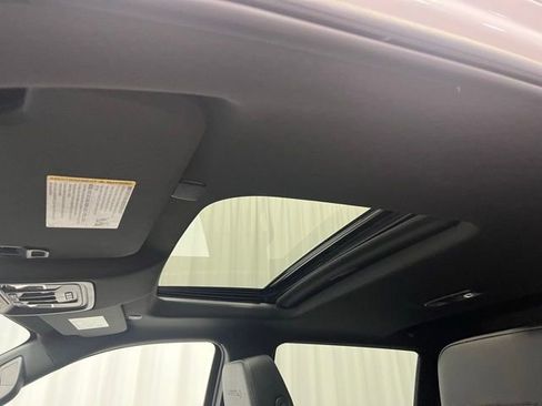 Used 2024 GMC Sierra 1500 AT4 w/ Technology Package image 15