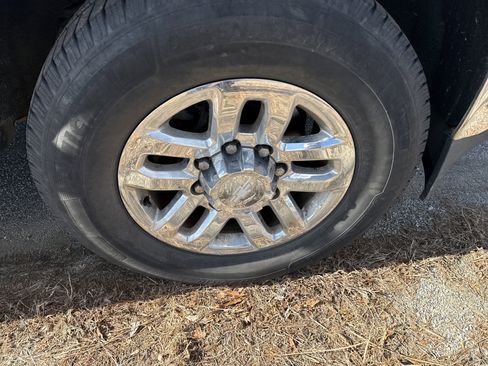 Used 2017 Chevrolet Silverado 2500 LT w/ LT Fleet Convenience Package image 12