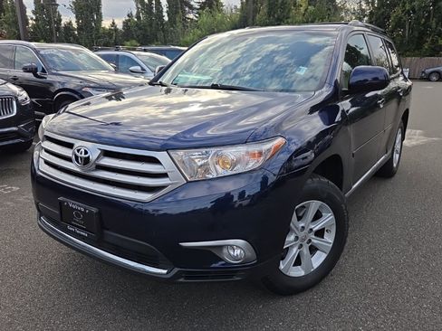 Used 2013 Toyota Highlander Plus image 1