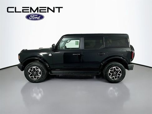 New 2026 Ford Bronco Outer Banks image 4