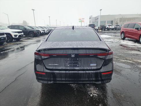 Used 2024 Honda Accord Touring image 13