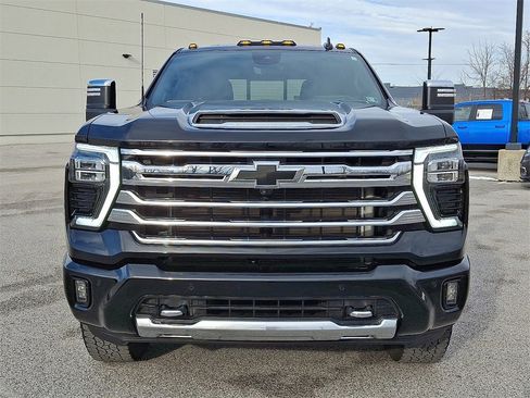 Used 2024 Chevrolet Silverado 3500 High Country w/ High Country Premium Package image 5