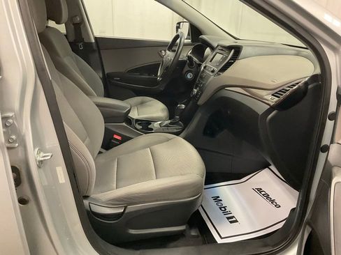 Used 2017 Hyundai Santa Fe Sport image 25