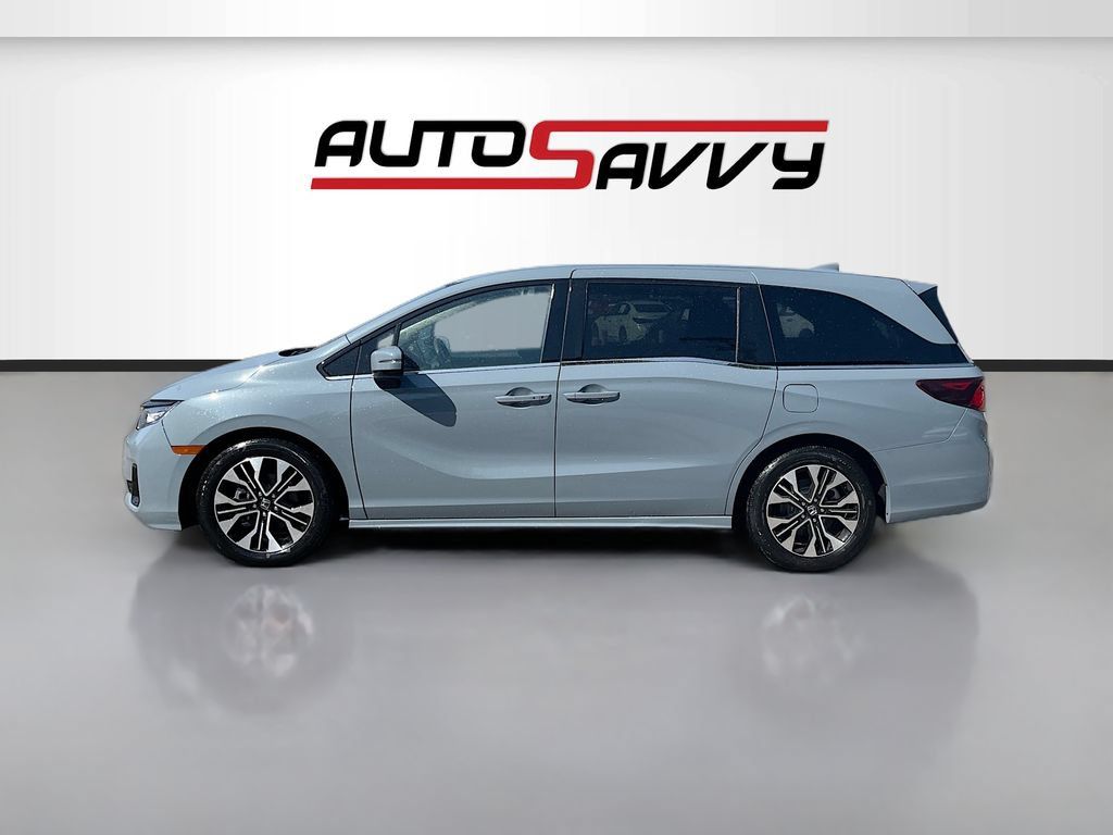 Used 2025 Honda Odyssey Elite image 4