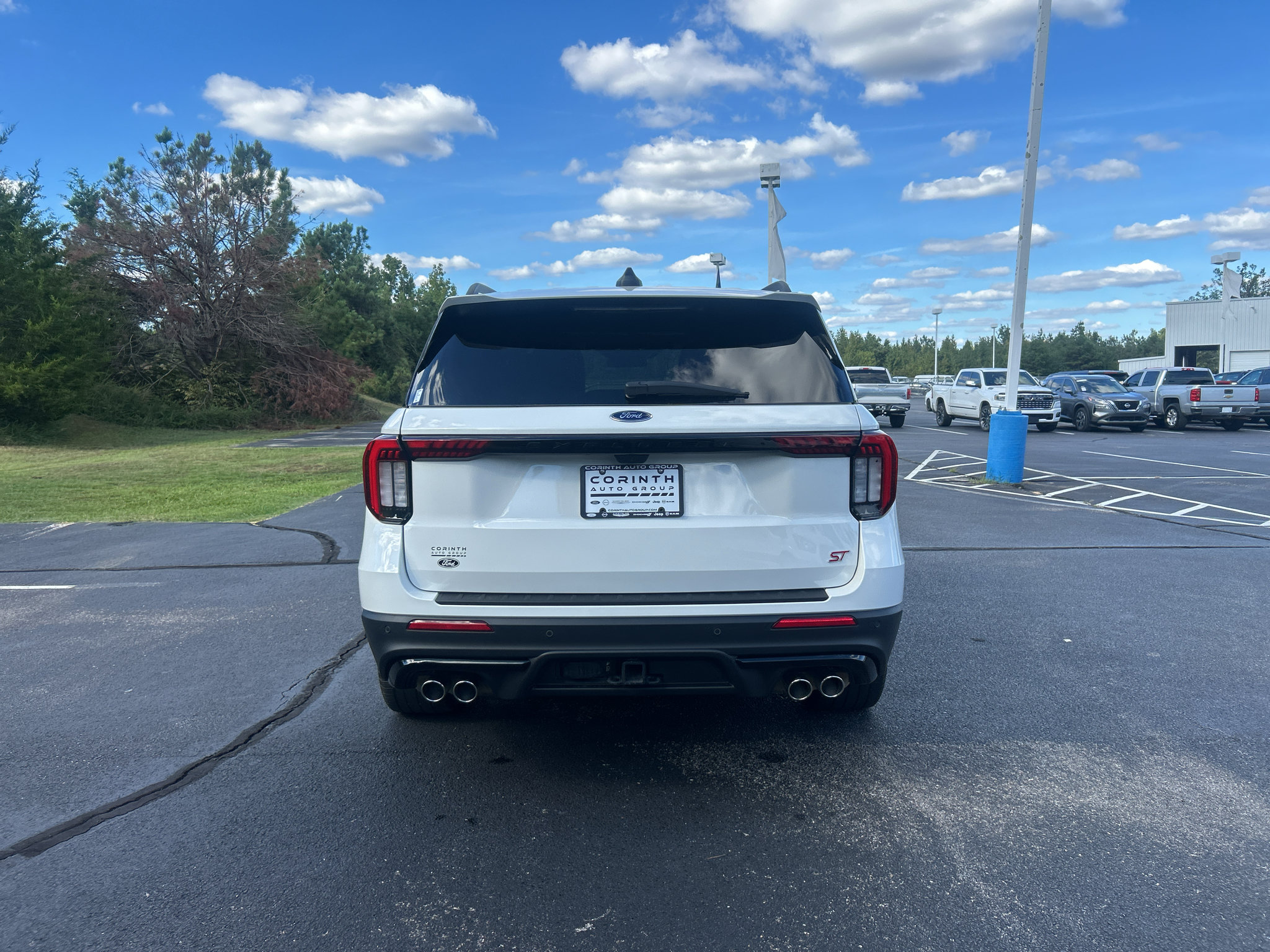 Used 2025 Ford Explorer ST RWD image 8