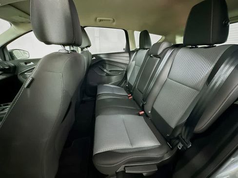 Used 2017 Ford Escape SE FWD image 14