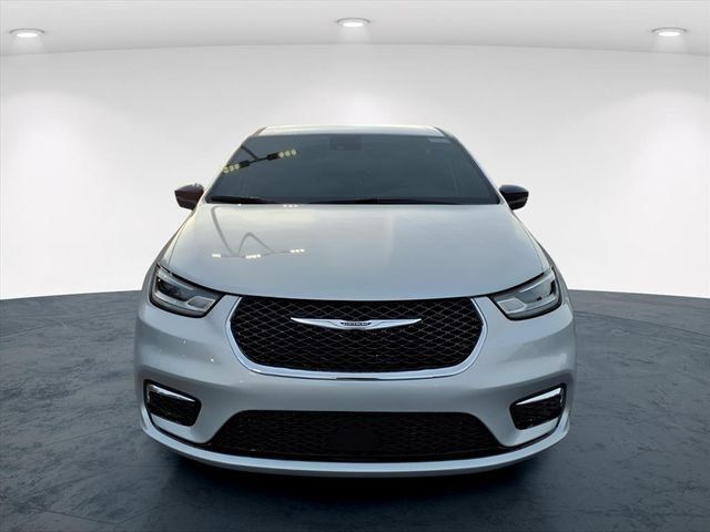 New 2026 Chrysler Pacifica Select FWD image 4