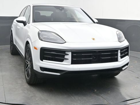 New 2026 Porsche Cayenne Coupe image 7
