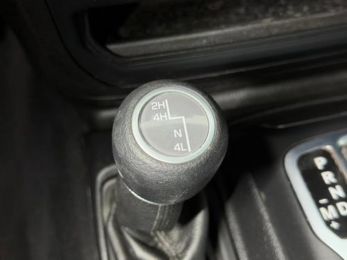 Used 2018 Jeep Wrangler Sport AWD/4WD image 27