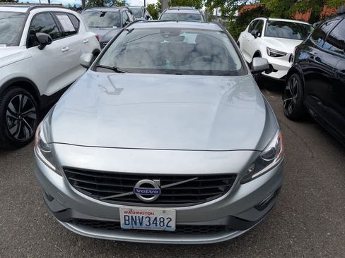 Used 2018 Volvo V60 T5 Dynamic w/ Vision Package AWD/4WD image 2