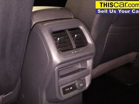 Used 2020 Volkswagen Tiguan SE FWD image 26