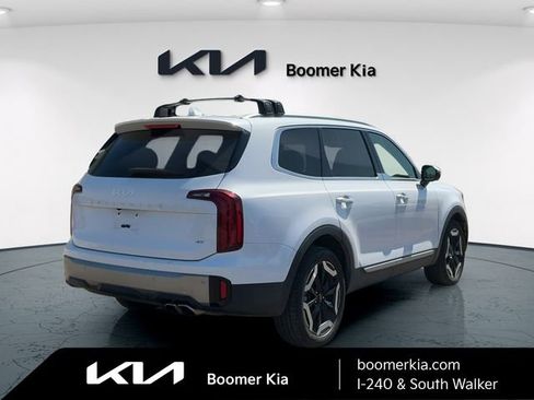 Certified 2025 Kia Telluride S image 5