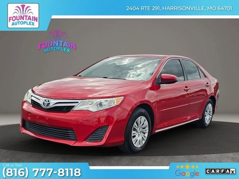 Used 2014 Toyota Camry LE FWD image 1