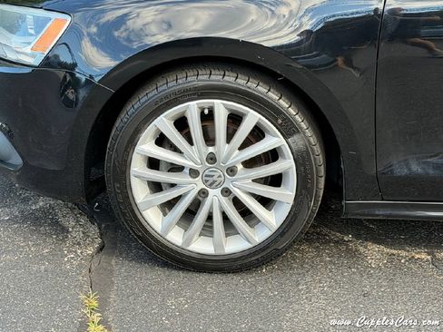 Used 2012 Volkswagen Jetta SEL FWD image 37