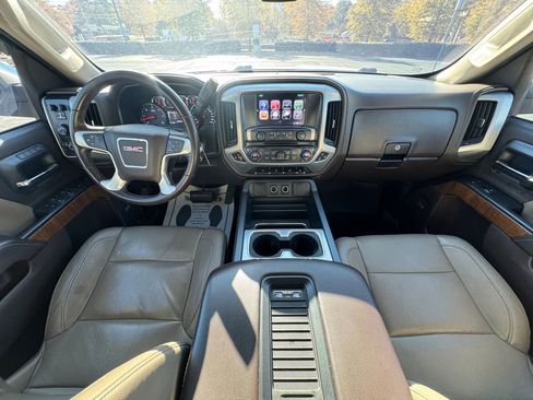 Used 2017 GMC Sierra 1500 SLT w/ SLT Premium Package image 19