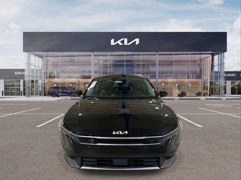 New 2025 Kia K4 EX image 3