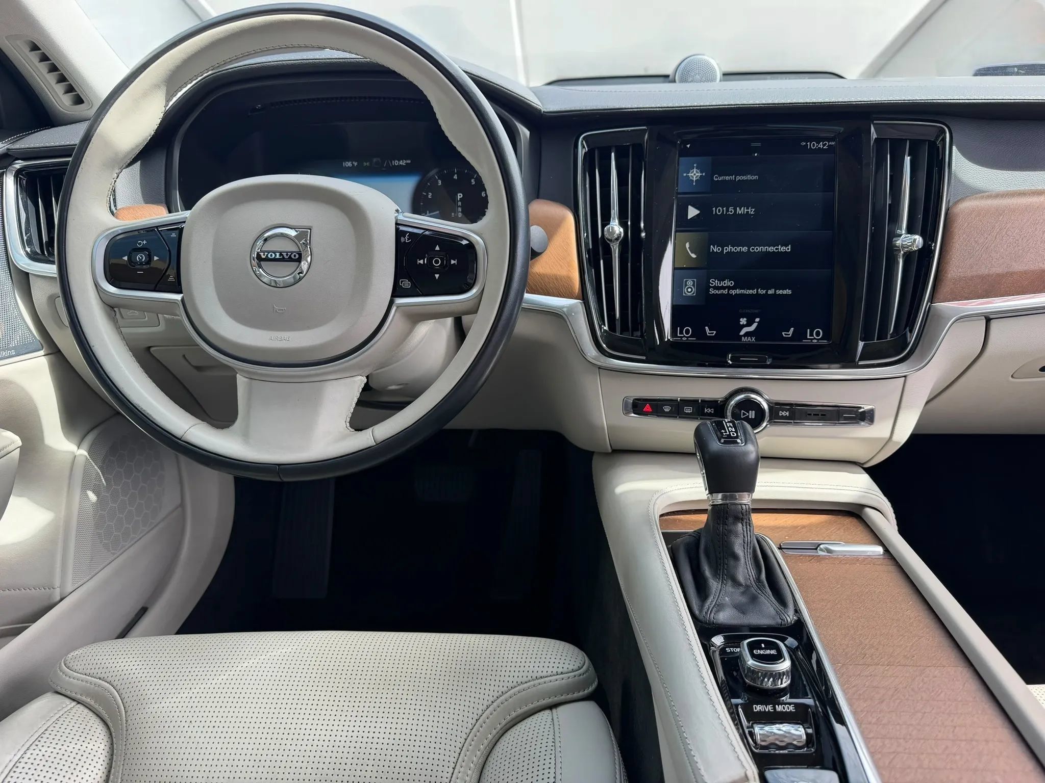 Used 2017 Volvo S90 T5 Inscription w/ Vision Package FWD image 19