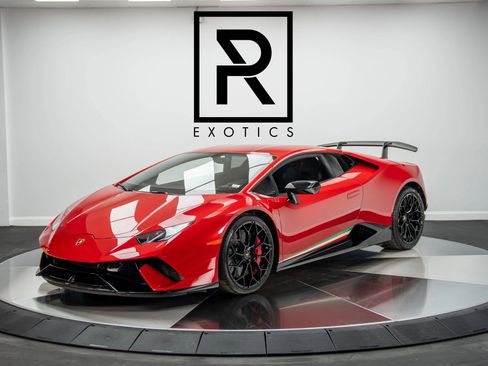 Used 2018 Lamborghini Huracan Performante image 6