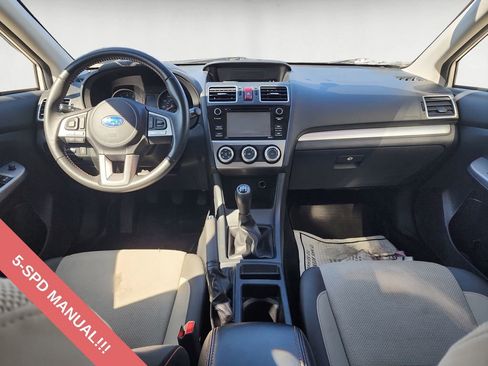 Used 2017 Subaru Crosstrek 2.0i Premium image 10