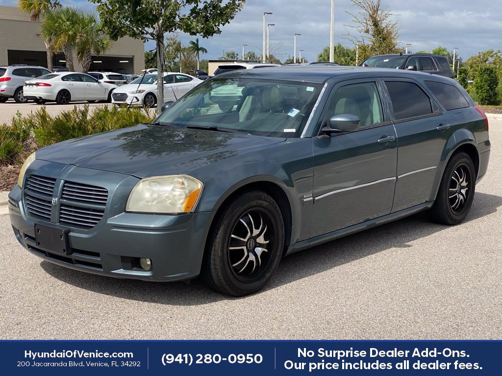 Used 2005 Dodge Magnum R/T w/ Convenience Group II RWD image 9