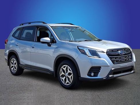 Certified 2024 Subaru Forester Premium AWD/4WD image 3