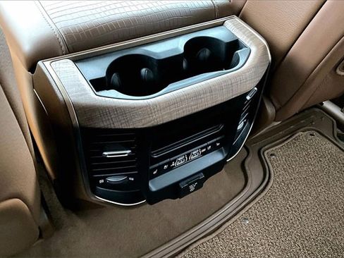 Used 2019 RAM 1500 Limited image 10