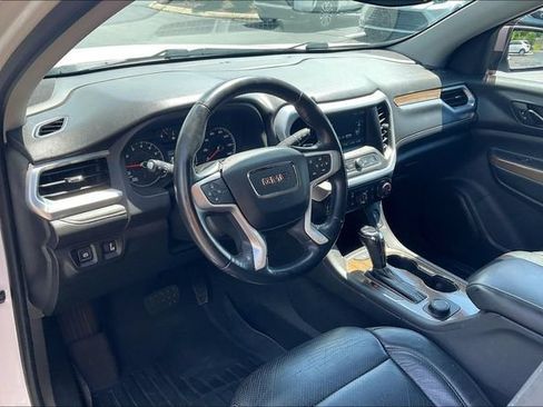 Used 2017 GMC Acadia SLE FWD image 14