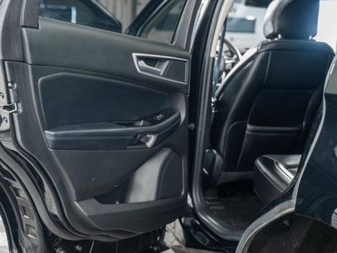 Used 2018 Ford Edge SEL w/ Equipment Group 201A image 39