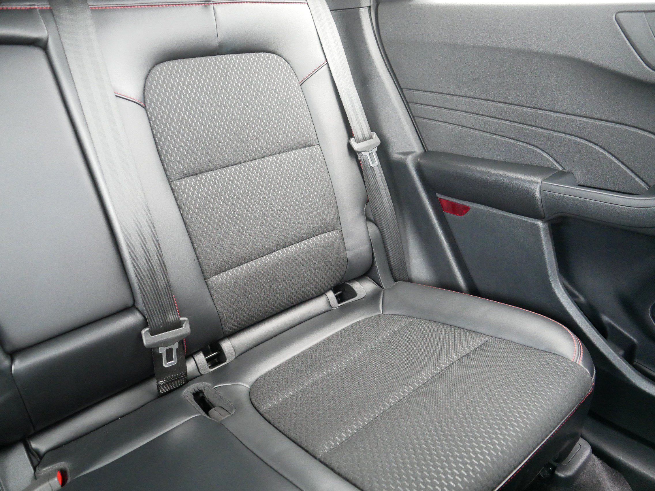Used 2025 Ford Escape ST-Line Select AWD/4WD image 14